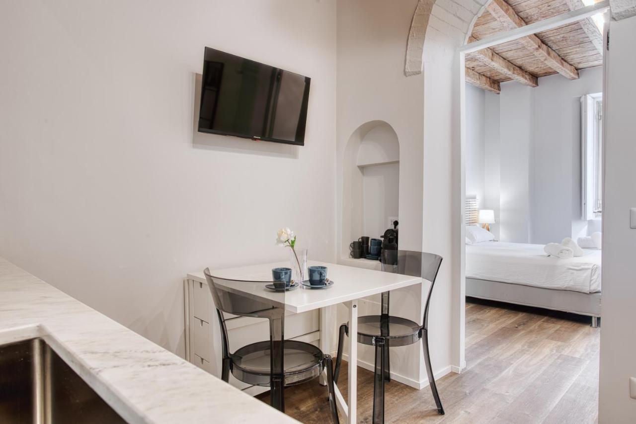 Joivy Delightful 1-Bed Flat In The Centre Of Milan Apartamento Exterior foto
