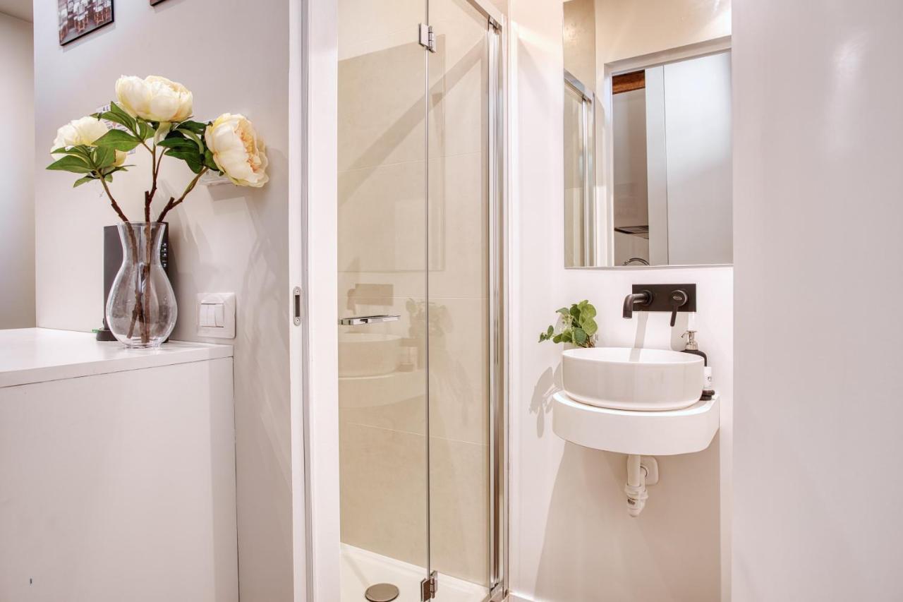 Joivy Delightful 1-Bed Flat In The Centre Of Milan Apartamento Exterior foto