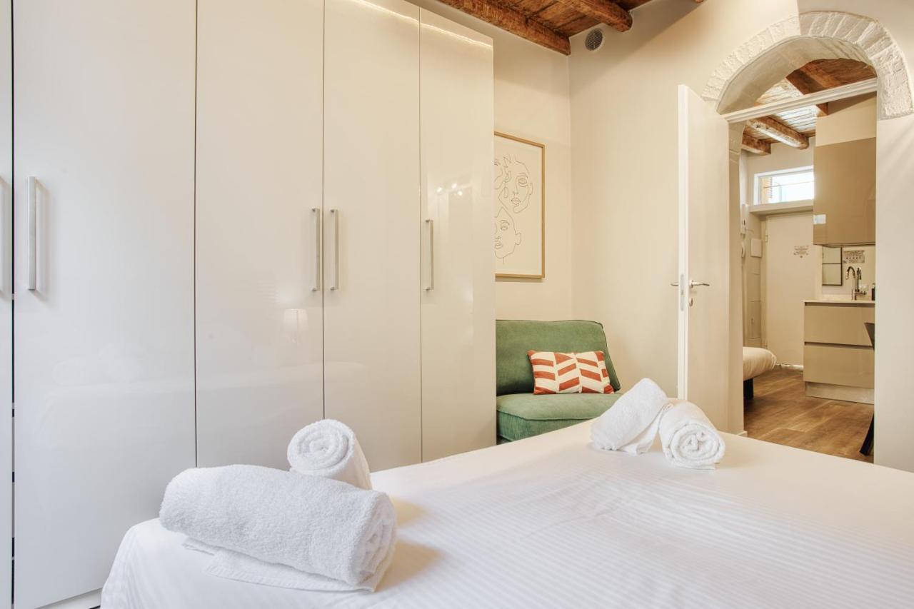 Joivy Delightful 1-Bed Flat In The Centre Of Milan Apartamento Exterior foto