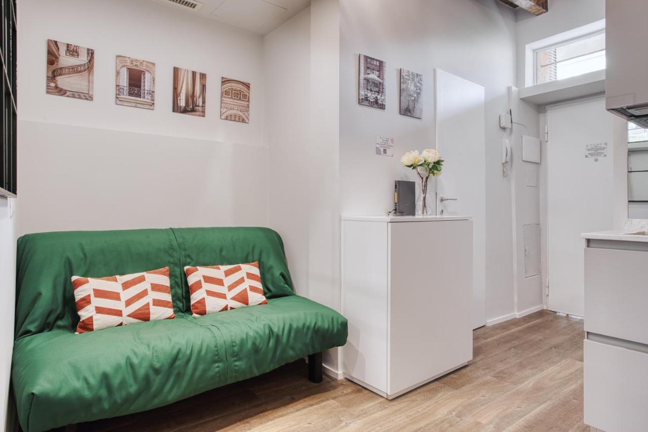 Joivy Delightful 1-Bed Flat In The Centre Of Milan Apartamento Exterior foto